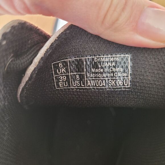 Dr. Martens white 8 eye classic women's size 8 - Picture 4 of 8